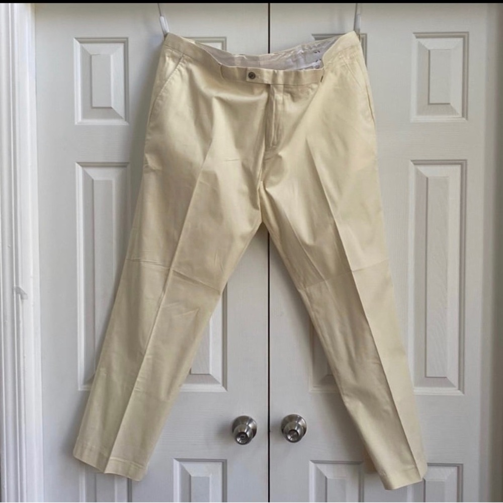 NWT Paisley & Gray Men
off white / Ivory /Ecru
Slim Pants Sz 42 /32L.